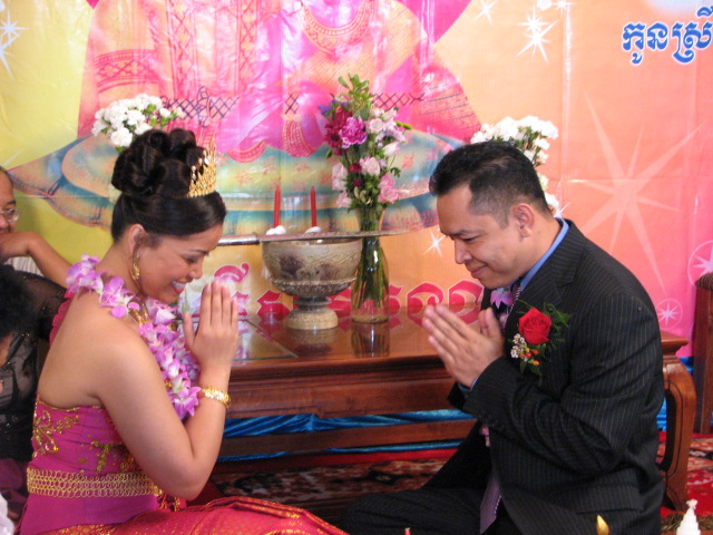 Communication varies across cultures, this show an asian couple bowing their heads at each other
